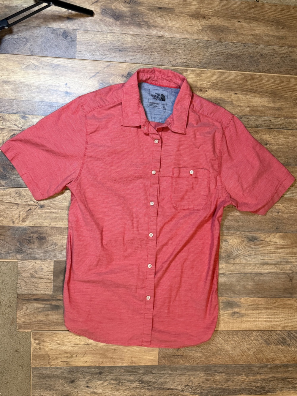The North Face Short Sleeve Button-Down Shirt Size Large
